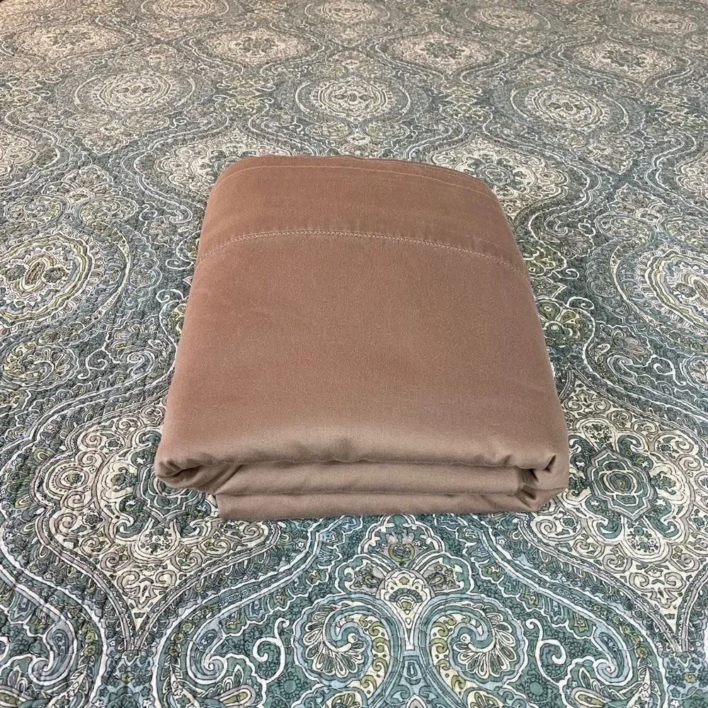Luxurious Tan Bedding Sheet Set by Feildcrest 100% Egyptian cotton